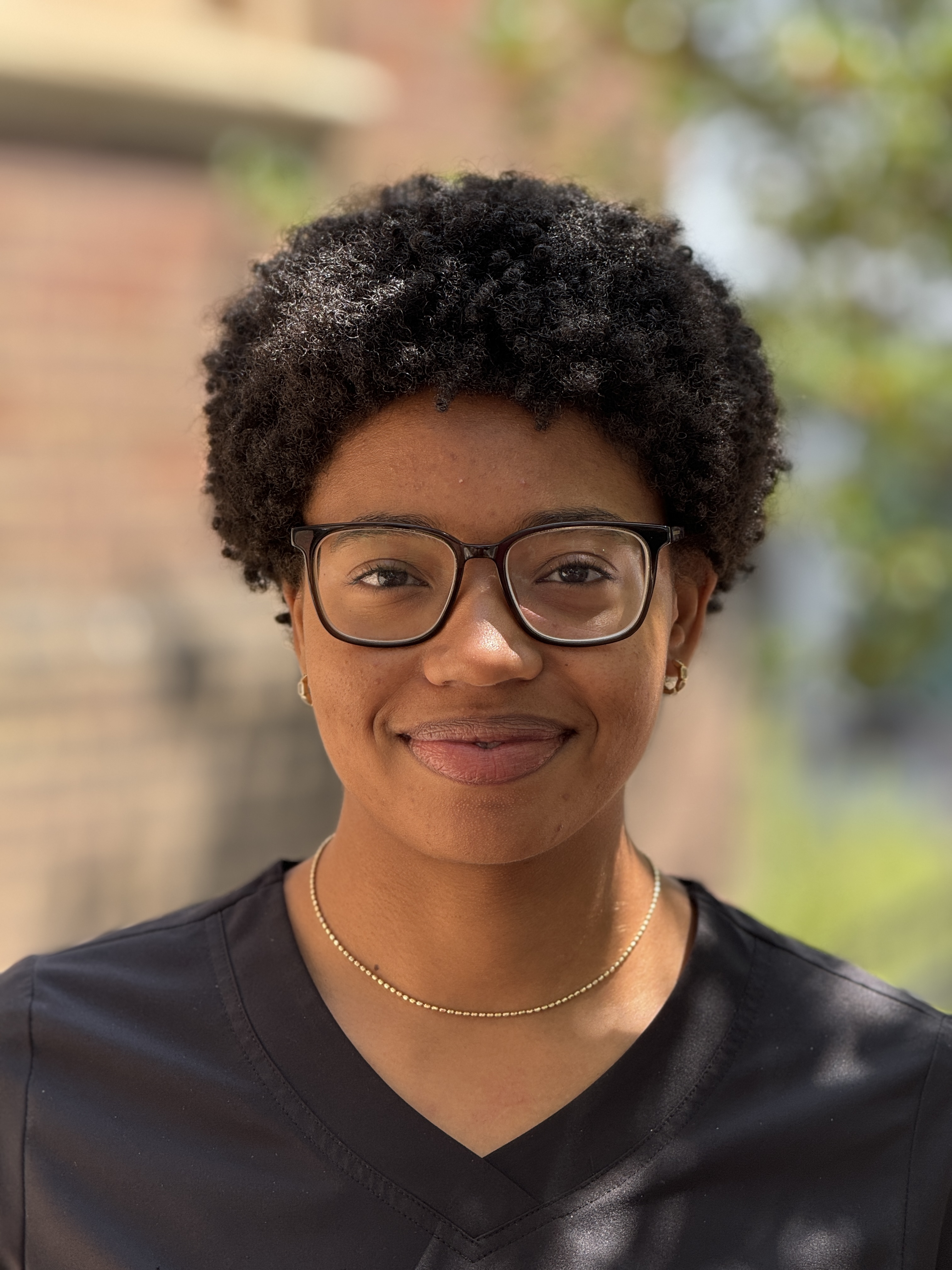 JPEG headshot of Naomi Carter